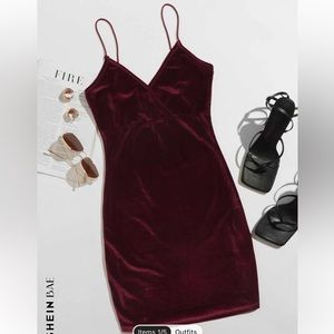 Burgundy solid velvet bodycon dress